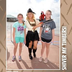 Meet your Posher, Kim